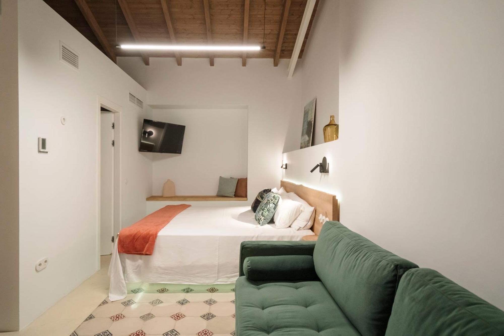 La Moderna Suites Malaga Exterior photo
